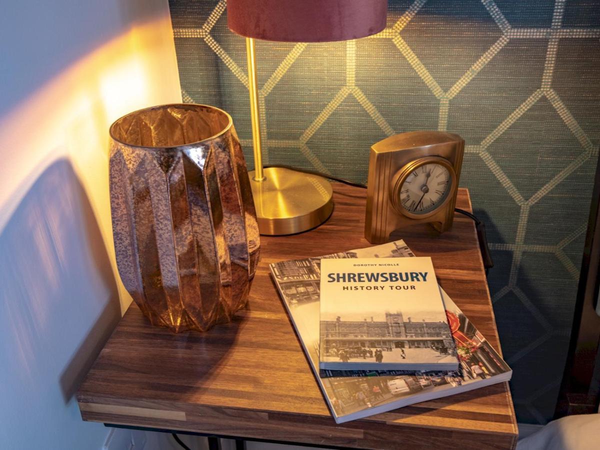 Pass The Keys Art Deco Inspired Apartment With Roof Top Views Shrewsbury Bagian luar foto