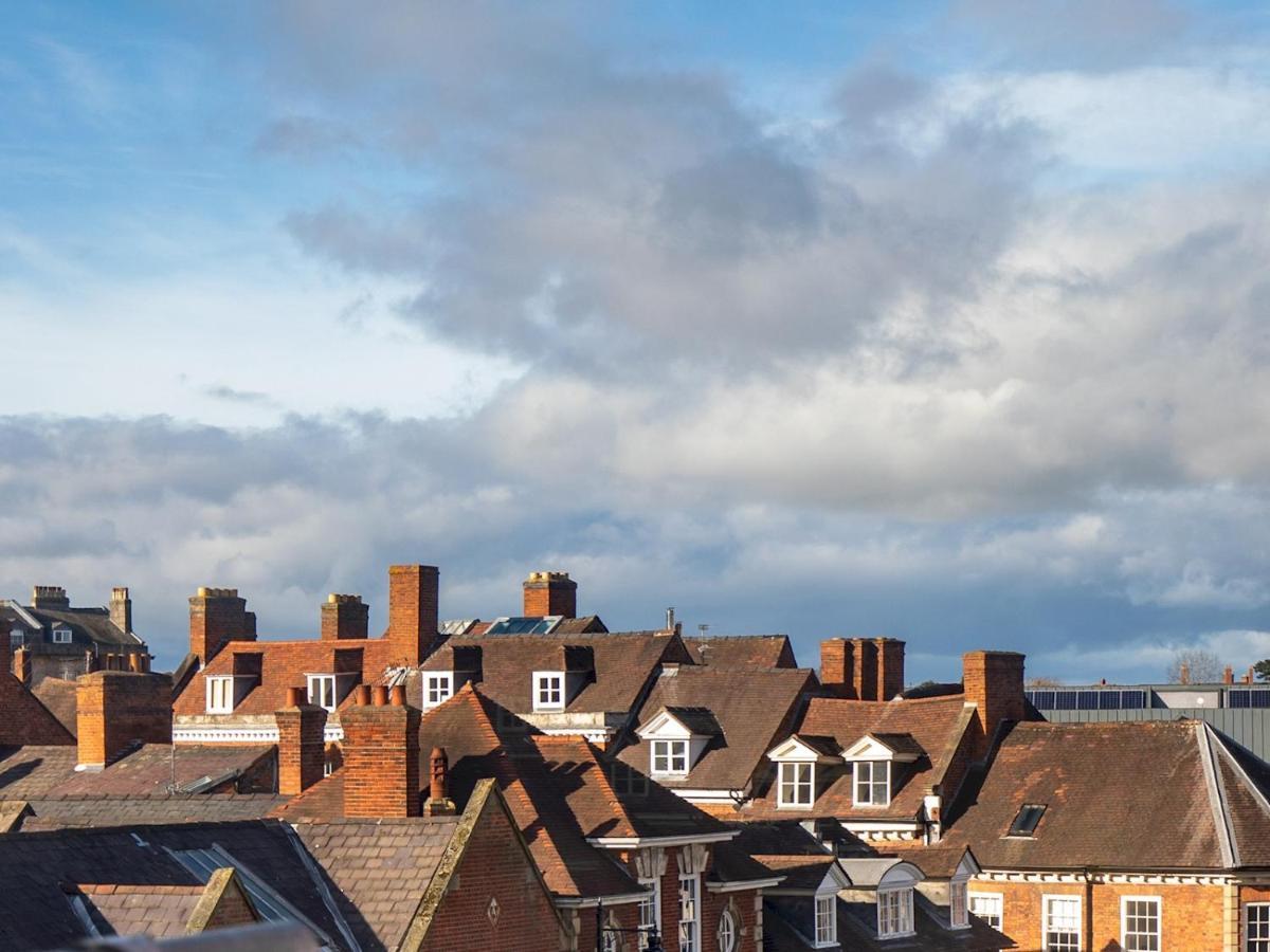 Pass The Keys Art Deco Inspired Apartment With Roof Top Views Shrewsbury Bagian luar foto